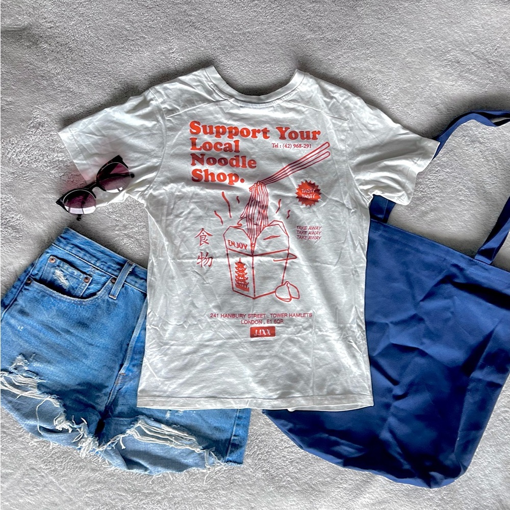 Women's off white Noodle Shop Graphic Tee
